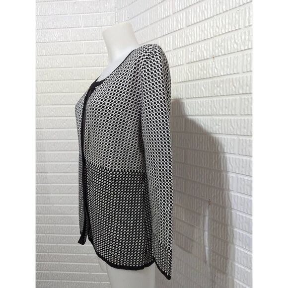 Pendleton Women's Black White Pattern Cotton Soft Knit Cardigan Sweater SP - Picture 3 of 7